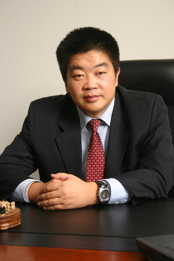 冯军——华旗资讯数码科技有限公司总裁