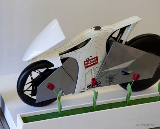 Anthony Cioffi电动摩托车设计
