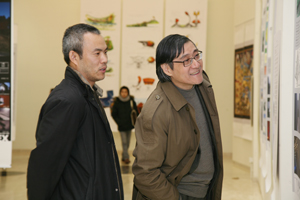 中央美术学院潘公凯院长观看展览